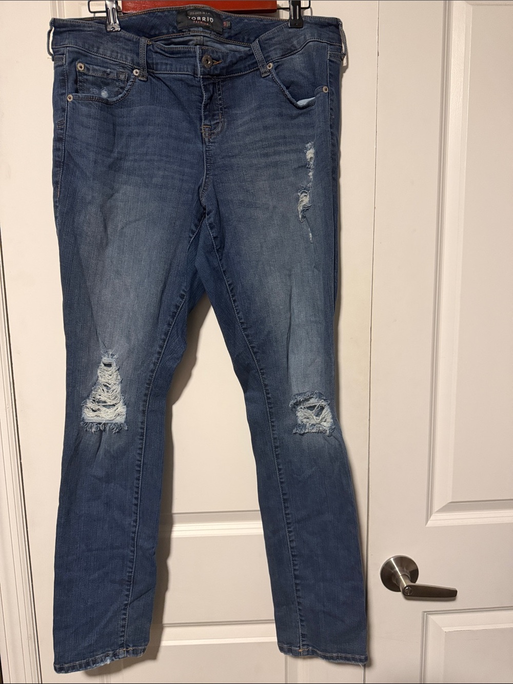 torrid boyfriend Distressed Medium Blue Skinny Jeans